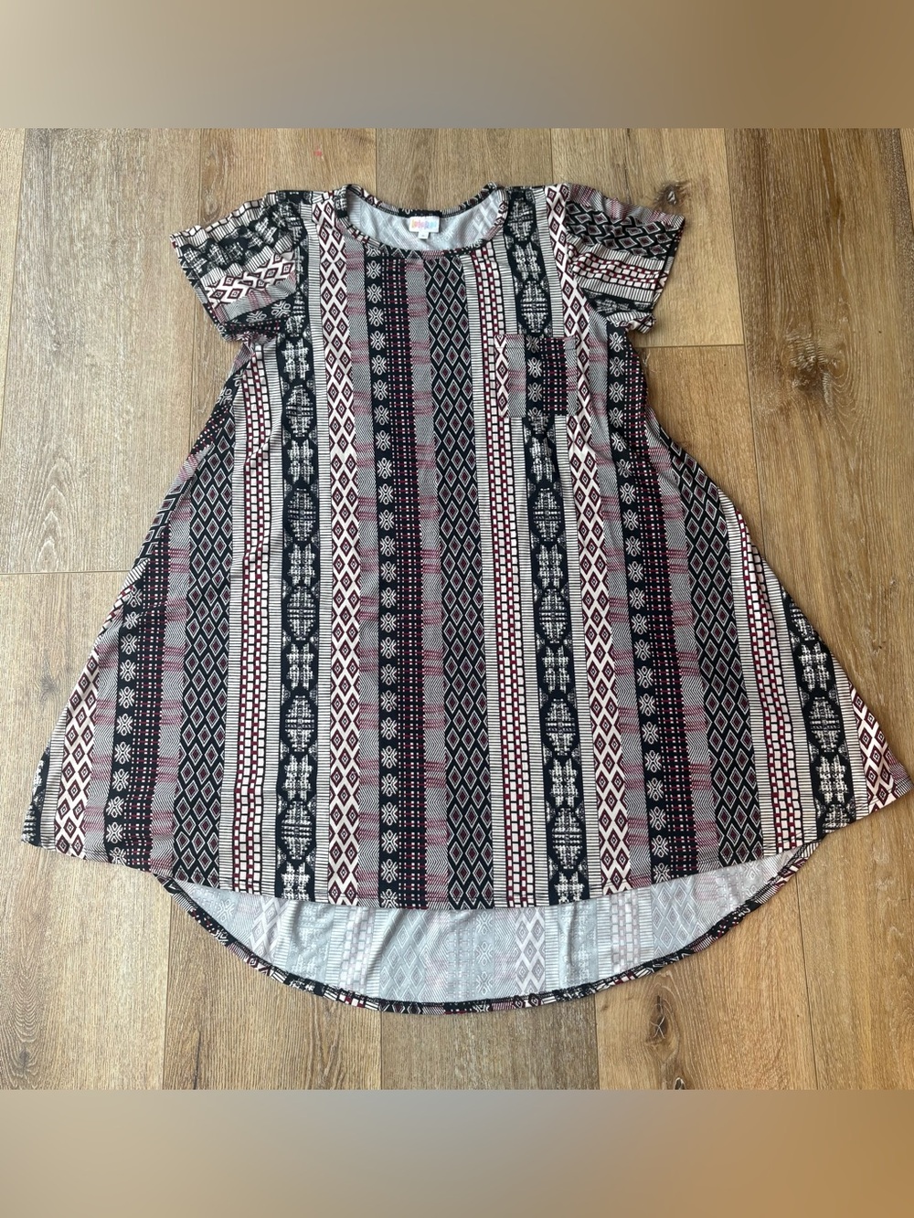 LuLaRoe Black, Cream & Burgundy Aztec Patchwork Top Small Fall Layering Boho